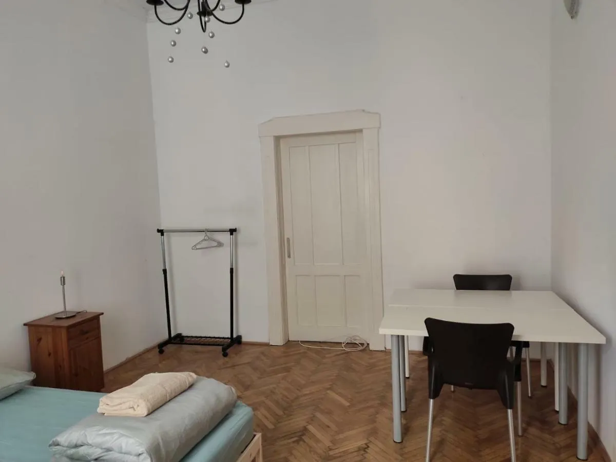 Bed & Breakfast Loyal Apartment Budapešť